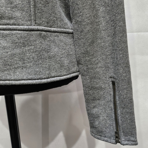 Athleta Quilted Front Asymmetrical Zip Up Grey Jacket Size XL - Picture 6 of 9